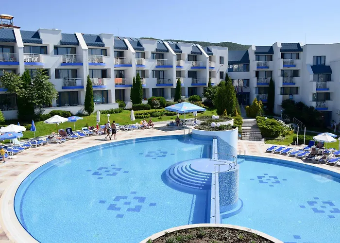 Отель Sineva Park