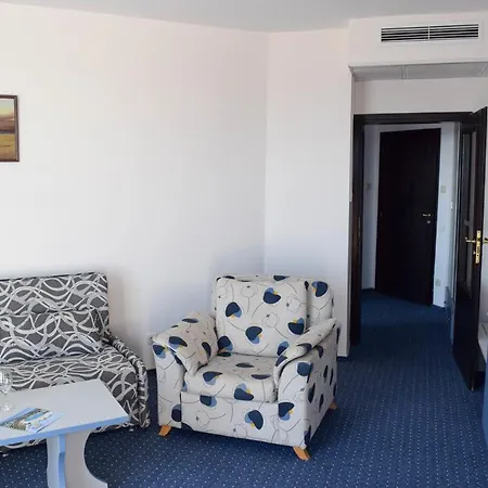 Sineva Park 호텔 4*