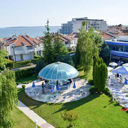 Sineva Park 4*